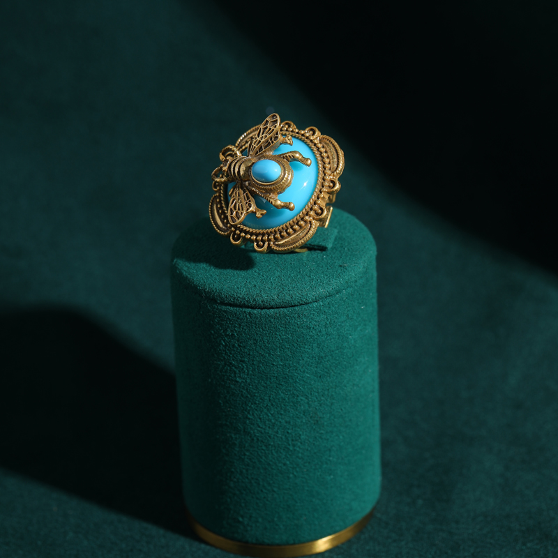 Vintage Blue Bee Rings Honey R - огляд і ціна Vintage Fashion Trends 2025