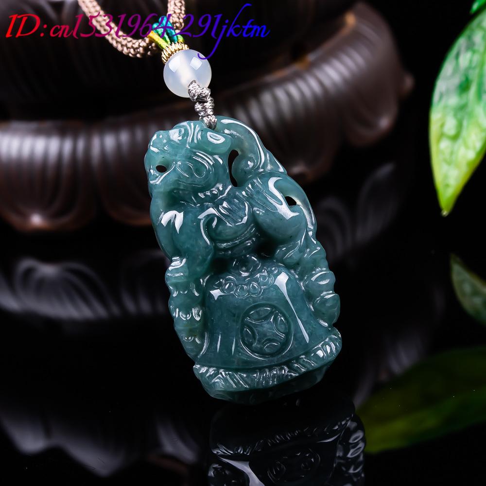 Burmese Jadeite Pixiu Pendant  - огляд і ціна Vintage Fashion Designer