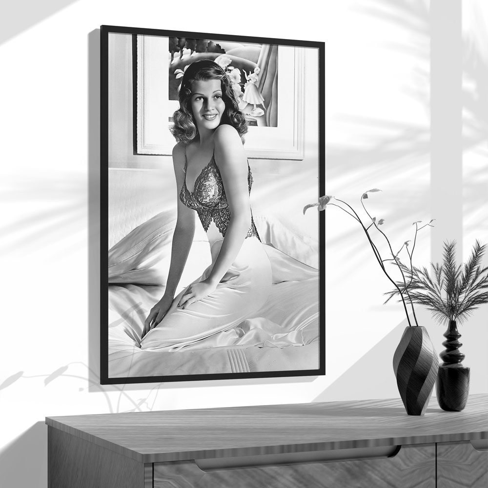 Rita Hayworth Poster,Black and - огляд і ціна Vintage Fashion Prints For Wall